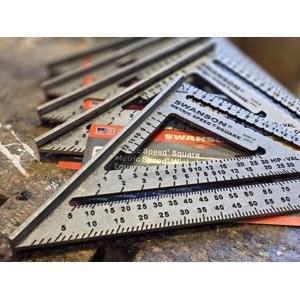 Swanson Metrický tesařský úhelník Speed Square